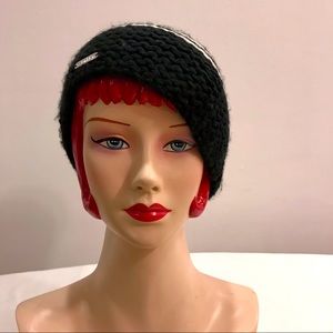 Calvin Klein knit black and white beanie hat. EUC